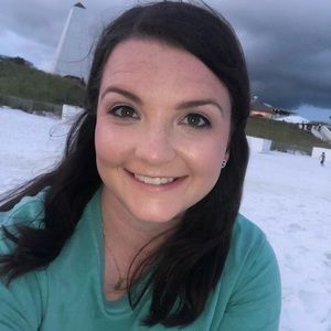 Meet your Posher, Darien